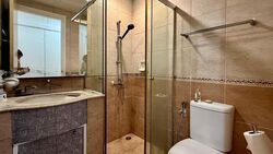 Regent Heights (D23), Condominium #560752031
